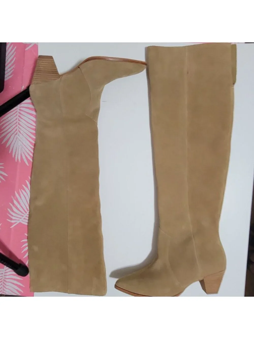 Vince Camuto strut your
